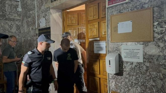 Побоят в Русе: Трима с електронни гривни вкъщи, инспектор ще надзирава непълнолетния