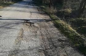 Младежи от крайдунавското село Станево започнаха да запълват дупките по