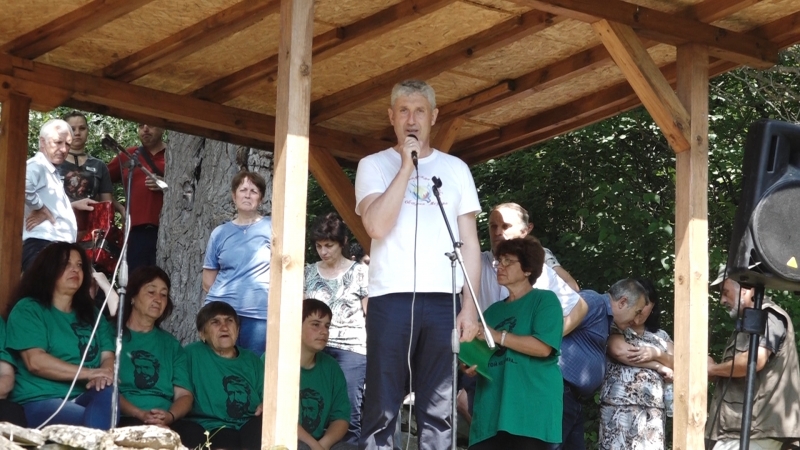 Стотици жители и гости на Мездра посетиха местността Рашов дол