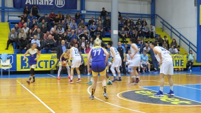 Баскетболистките на Монтана стартираха с убедителна победа второто си участие
