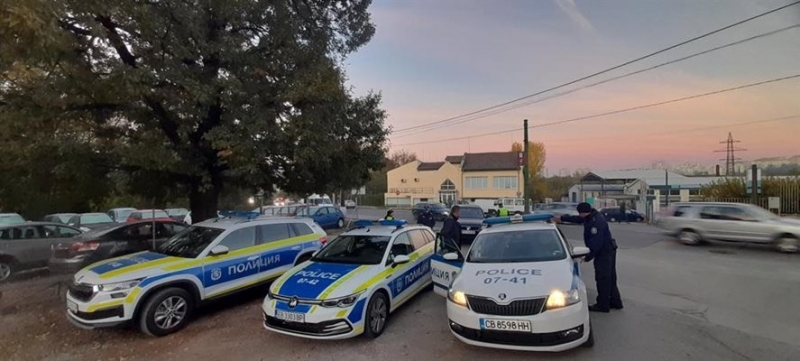 42 са задържани в хода на проведените 204 специализирани операции