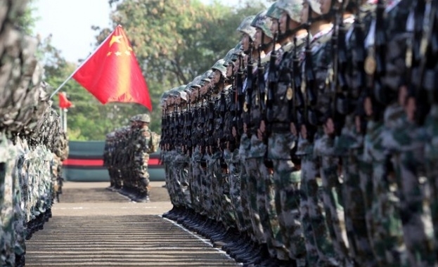 Високопоставен китайски военен обвиняван в корупция се самоуби съобщава агенция