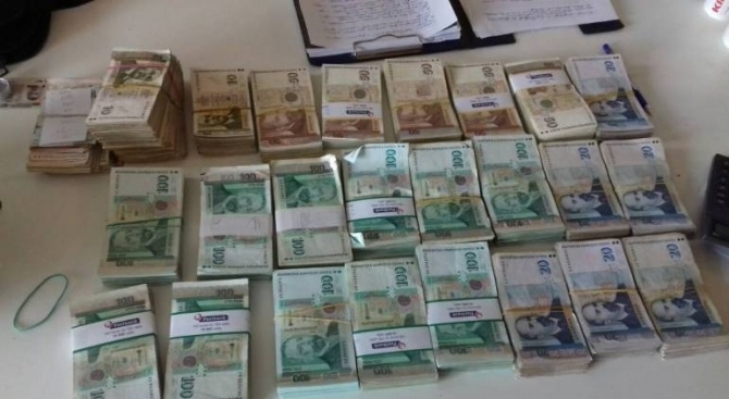 Специализираната прокуратура повдигна обвинения на 5 лица за участие в