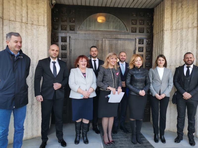 Коалиция ГЕРБ-СДС се регистрира в РИК-Враца за парламентарните избори, вижте имената в листата /снимки/