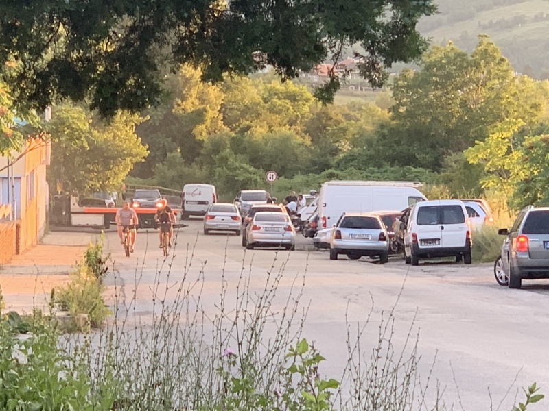 Спецоперация се провежда в момента край затвора във Враца видя