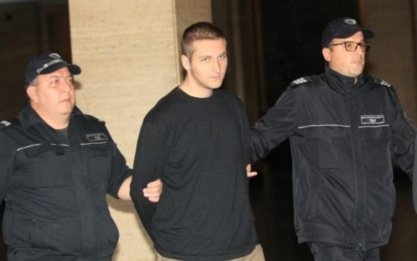 21 годишният Йордан Иванов който е обвинен за убийството на майка