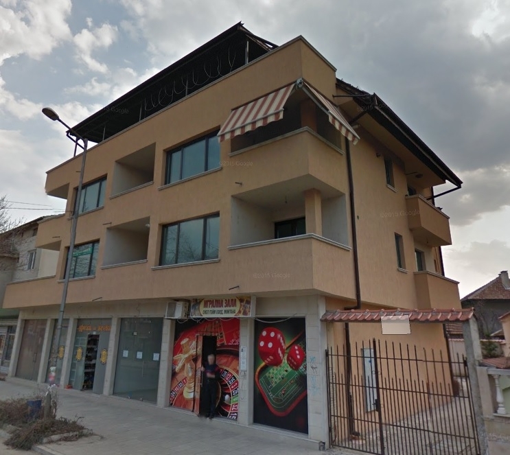 Голям апартамент ново стротелство в Монтана е обявен на търг