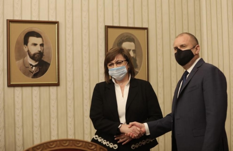 Румен Радев връчва третия мандат за съставяне на правителство на БСП