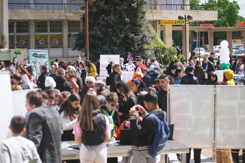 Община Мездра кани всички заинтересовани родители и ученици да присъстват