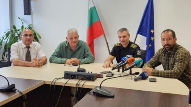 Шуменският неоткриваем черен звяр си бродел из гората още от април /снимка+видео/