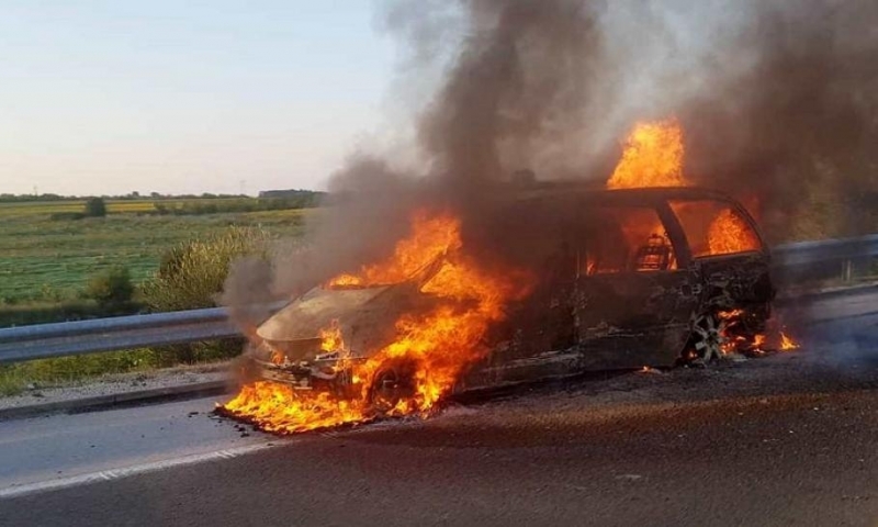Чужденец се е запалил по време на пътуването си в
