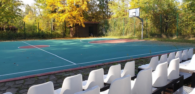 Обновените спортни площадки в боровия парк вече са отворени за