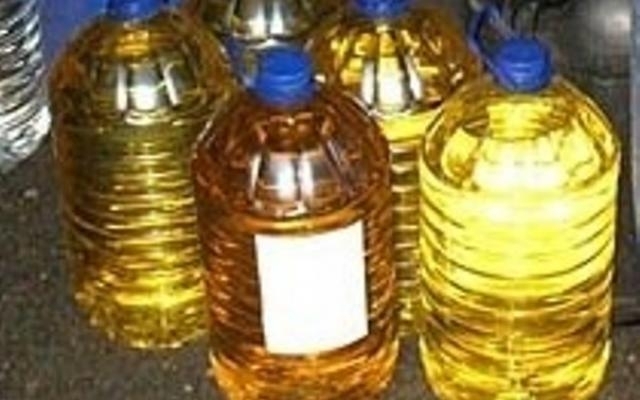 Ченгета иззеха нелегални ракия и тютюн в Ломско