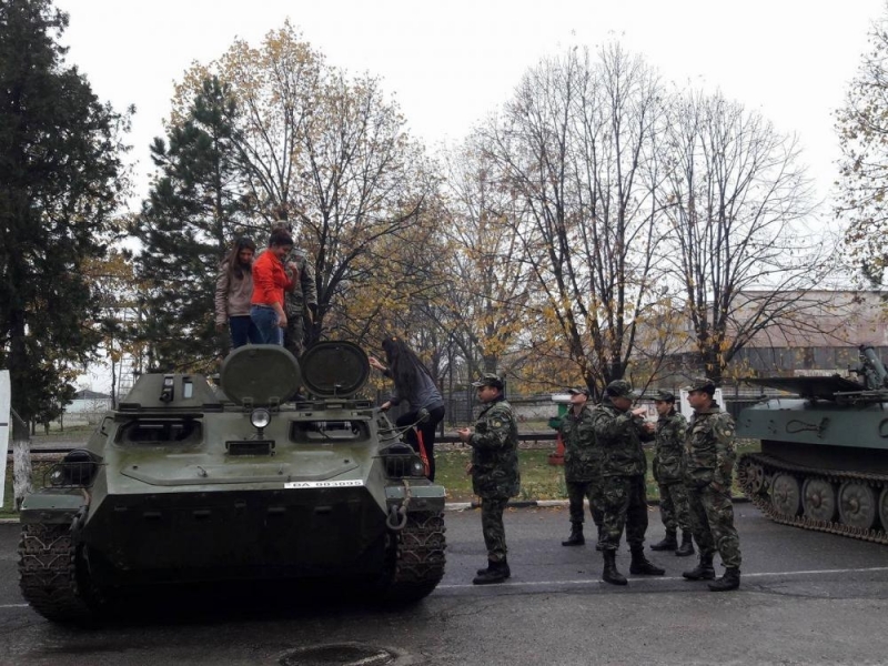 Ден на отворените врати ще проведе военното формирование 54 990