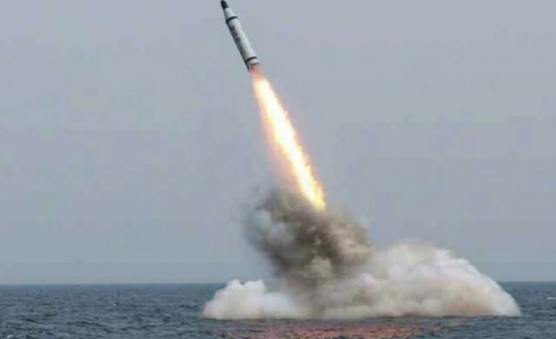 Северна Корея е изстреляла най малко една ракета към Японско море