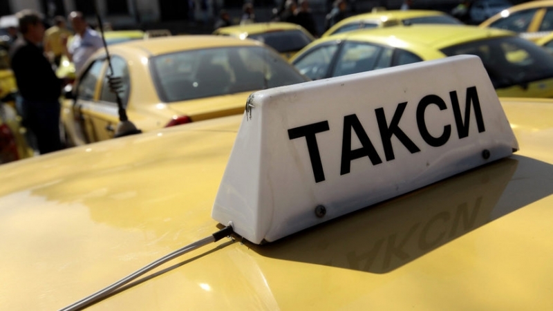 Възрастовата граница на таксиметровите шофьори у нас все повече се