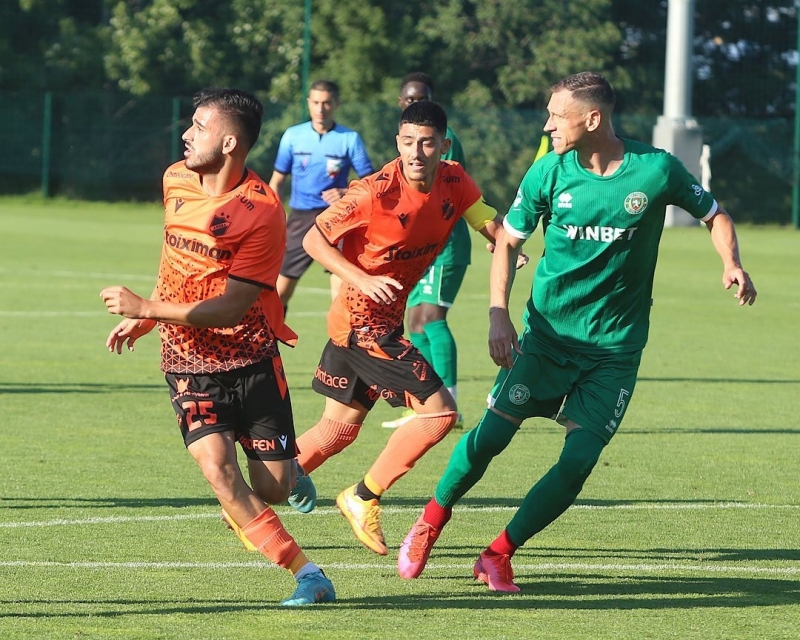 Ботев Враца и Апоел Никозия завършиха 0 0 в контрола в