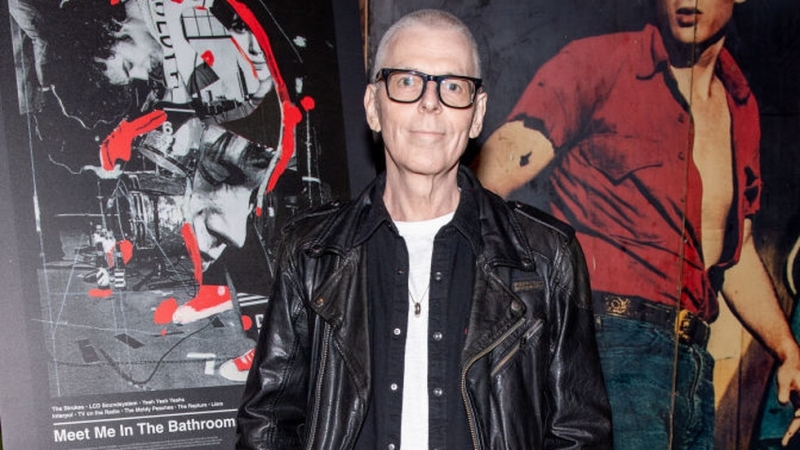 Анди Рурк басистът на рок групата The Smiths почина на