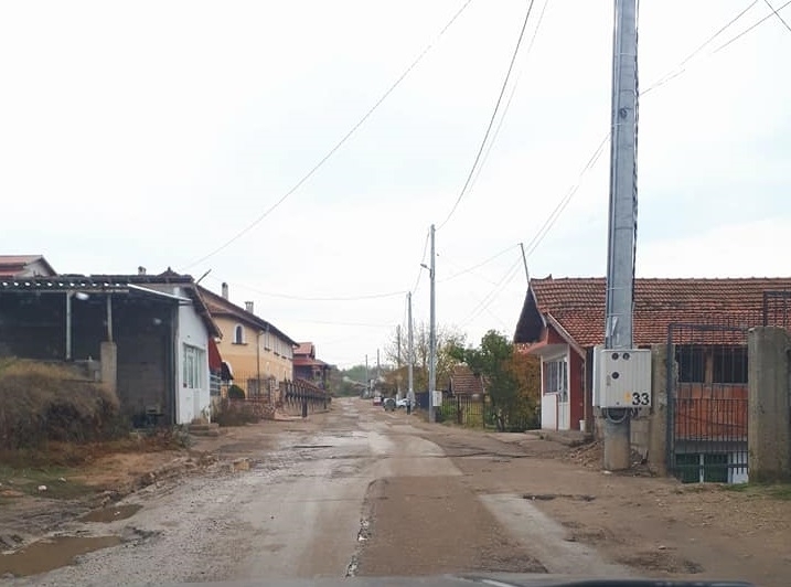 Пътят от Лом към село Замфир е в потресаващо състояние