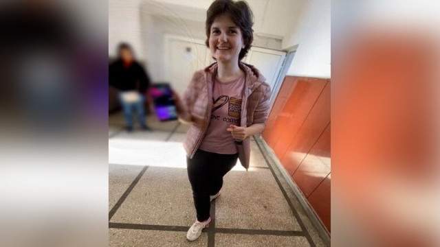 Вече повече от месец 17 годишната Ивана от Дупница е в