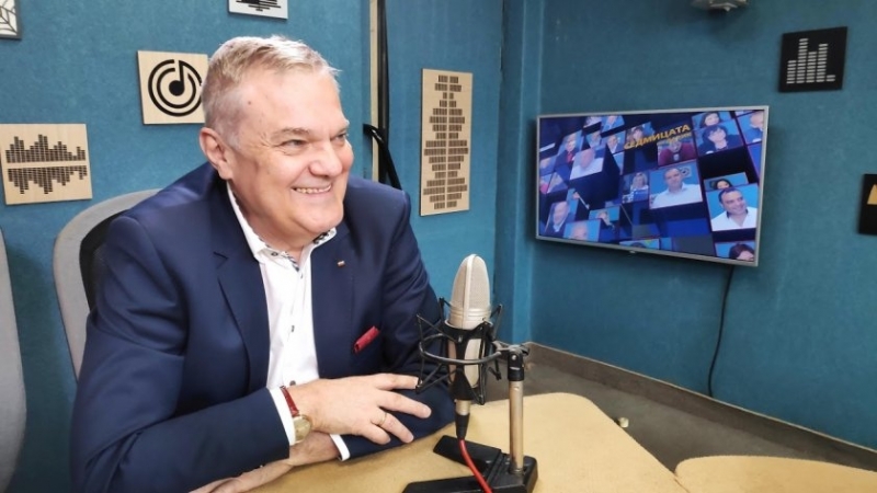 Аз ако съм на мястото на Божков се връщам на