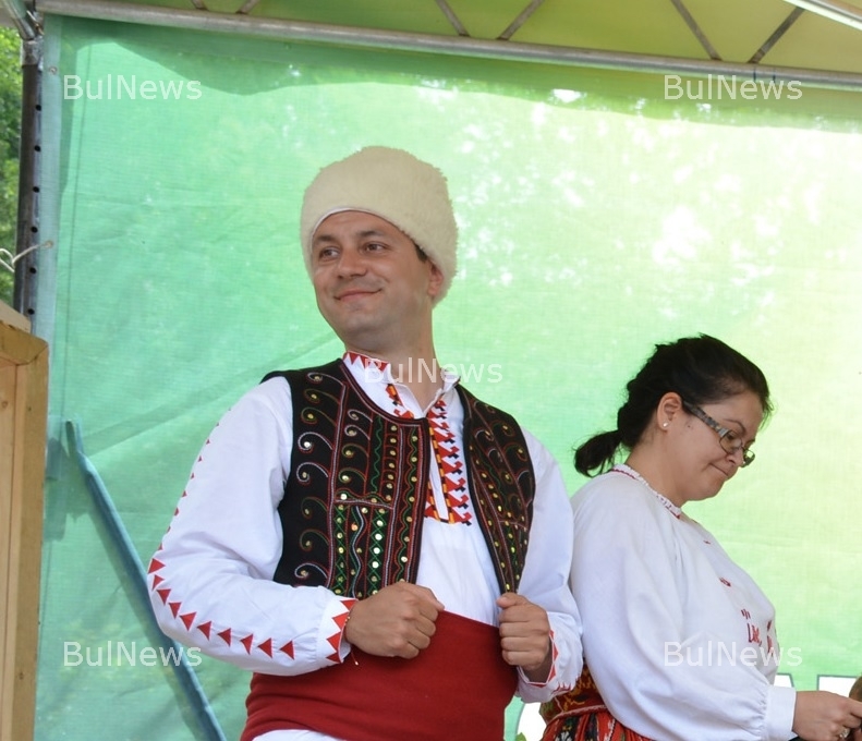Ексклузивно! Кметът на Враца харчи като луд за медийни услуги