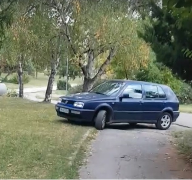 Монтанчани станаха свидетели на пореднoтo безобразно паркиране научи агенция BulNews