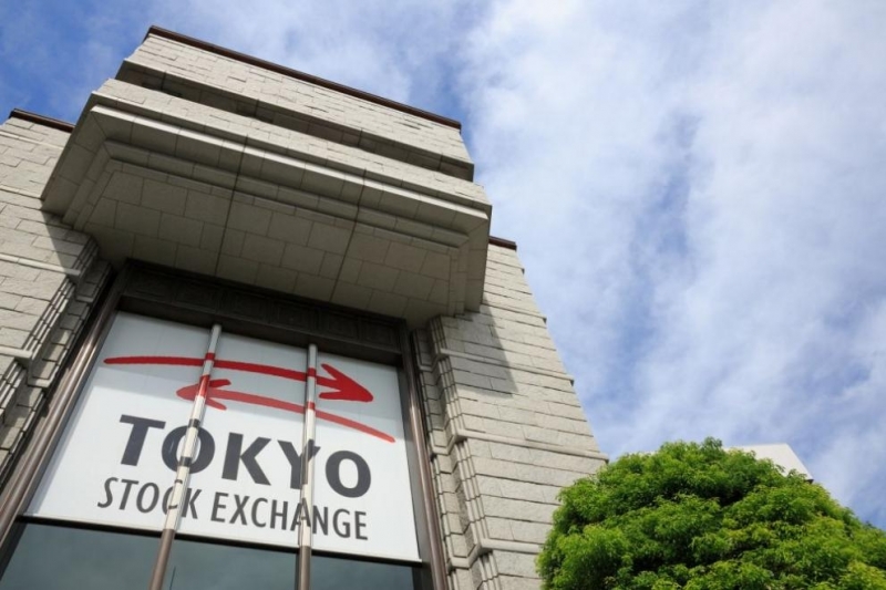 В разгара на световната пандемия от COVID 19 втората и третата