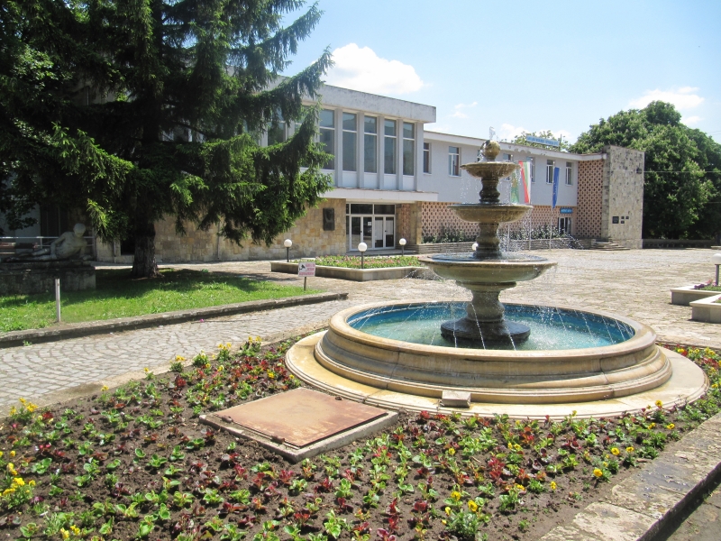 Частен съдебен изпълнител обяви за публична продан едностаен апартамент в