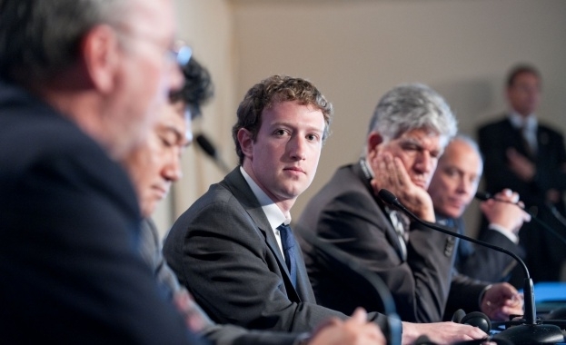 Трудните времена за лидера на Facebook Марк Зукърбърг продължават съобщава