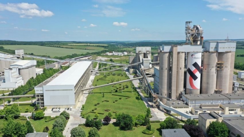 Врачани потърсиха помощ от РИОСВ заради обгазяване от циментовия завод