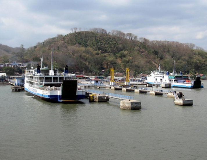Човек падна от кея в оряховското село Остров съобщиха от