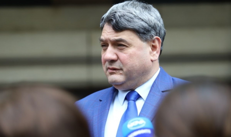 Искат да изземат правомощията от юрисдикцията на президента и да