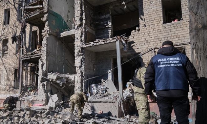 Двама загинали и 10 ранени при руски удари с касетъчни оръжия в Краматорск