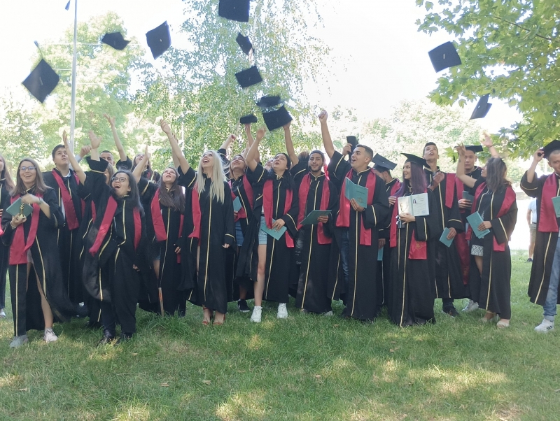 Вчера СУ Христо Ботев Оряхово изпрати своя 108 ми випуск