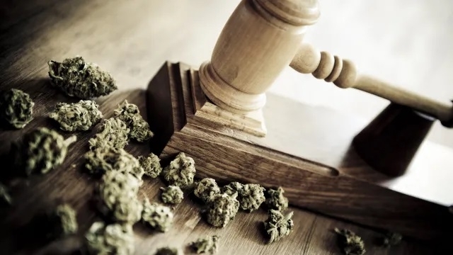 Сингапур екзекутира мъж за трафик на канабис въпреки молбите за