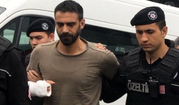 Известният турски актьор Аднан Коч бе осъден на 16 години
