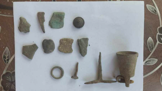 При спецакция: Ченгета тарашиха дома на крими герой в Мизия, иззеха куп антики