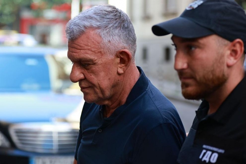 Никола Николов Паскал беше доведен в Комисията за противодействие