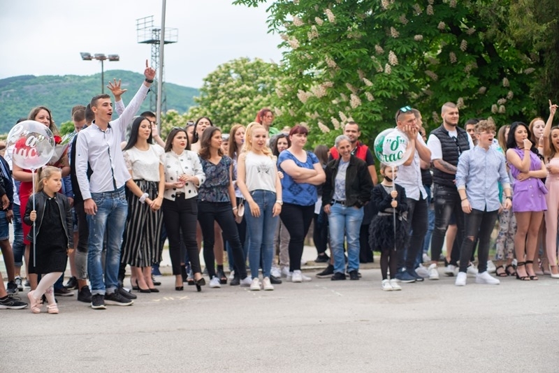 Най голямото учебно заведение в община Мездра Средно училище Иван