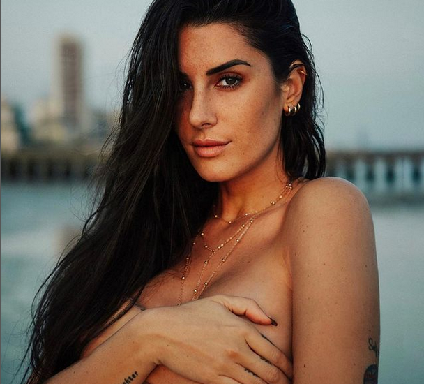 Изкусителната баскетболистка Валентина Виняли отново провокира феновете си в социалните