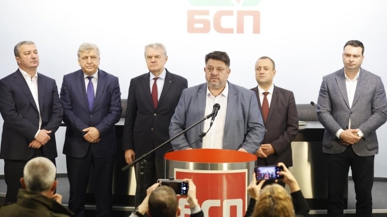 Крум Зарков и Габриел Вълков са сочени като най вероятните