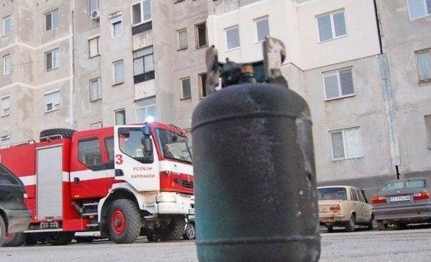 Газова бутилка се е взривила в жилище във Вършец съобщиха