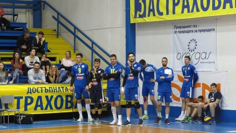 Днес ще се играят три срещи от 21 ия кръг на