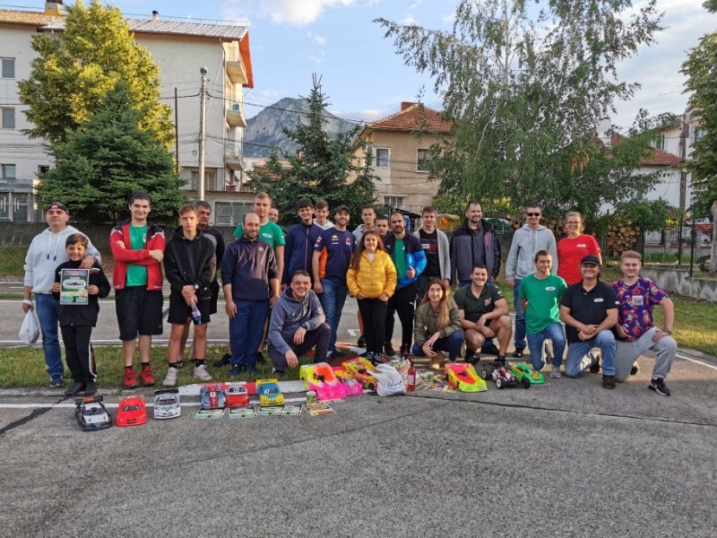 В събота е неделя на пистата по автомоделни спортове Огнян