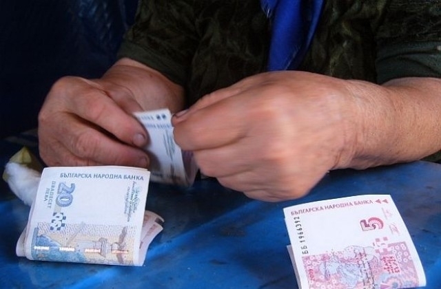 Ало измамник прибра 7200 лева от възрастна жена в Монтана научи