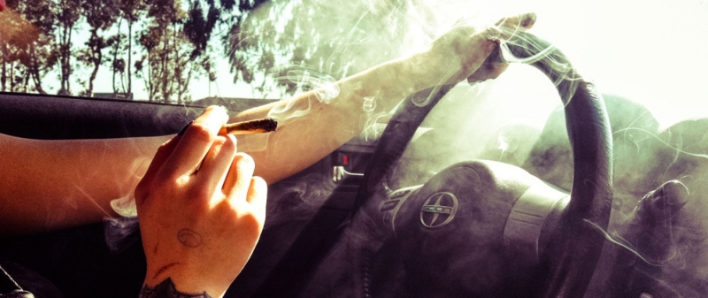 Полицията в Лом е заловила напушен тийнейджър зад волана съобщиха