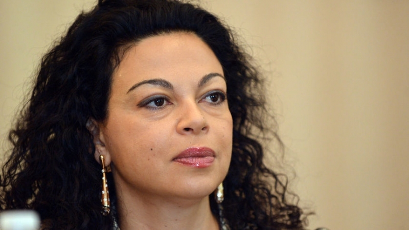 Евгения Банева е перфектна за европарламента и няма да се