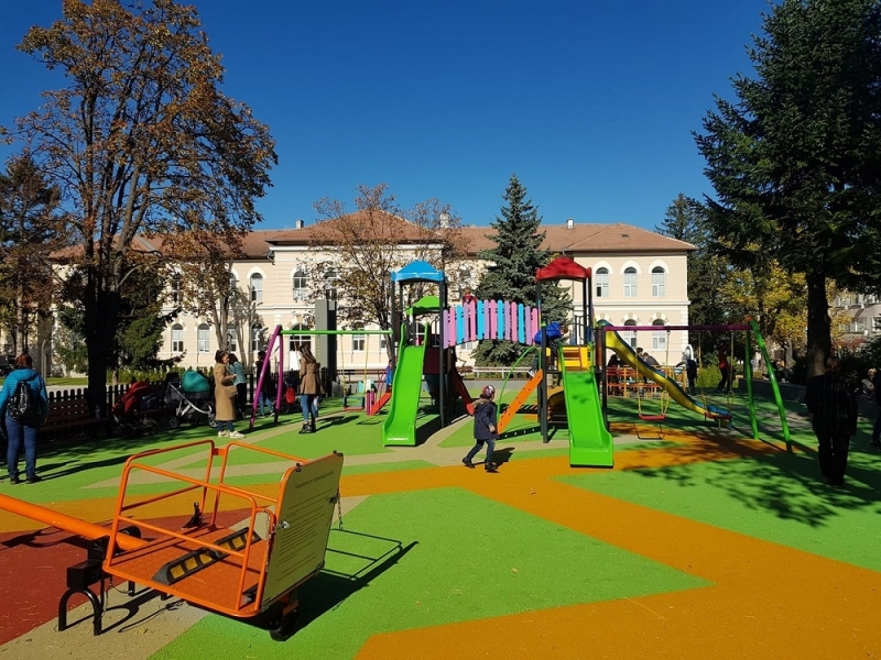 Полицаи спипаха врачанин обрал баща на детска площадка съобщиха от