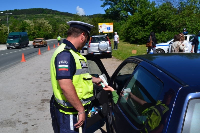 Две спецакции за ден проведоха полицаите в Бяла Слатина съобщиха
